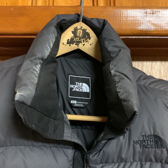 The North Face Puffer Vest - Picture 3 of 6